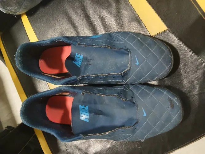 Chuteira futsal Nike beco 2