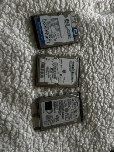 Lote 3 HDs Internos Notebook / PS4 - 1TB + dois de 500GB (SATA 2.5)