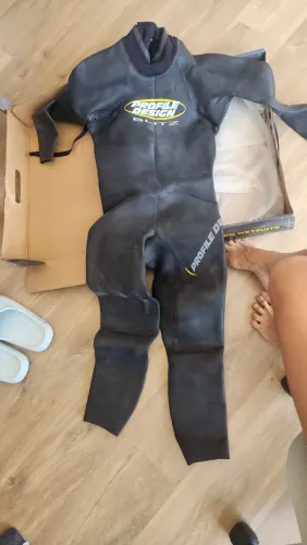 Roupa de neoprene pra natacao/triatlhon G