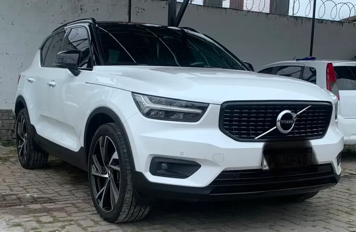 Volvo XC40 T-5 R-design 2.0 252cv AWD 2019