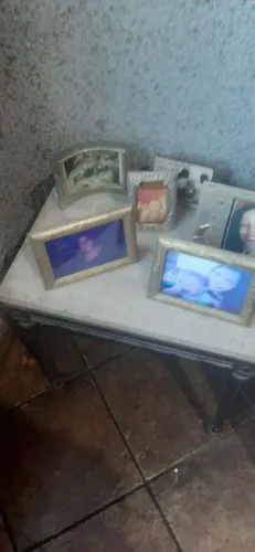 mesinhas de canto de mármore