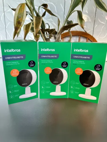 Vendo câmera externa Intelbras