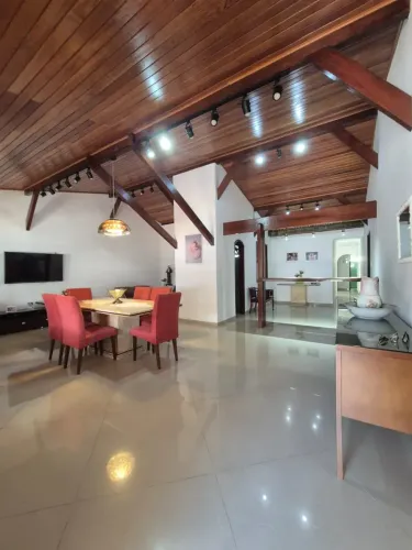 Vendo casa no Itaigara
