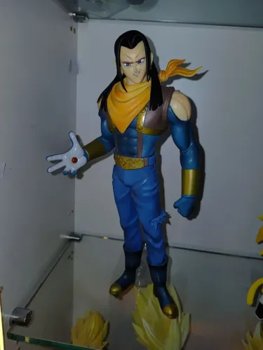 Action figure Dragon Ball GT Super Android 17
