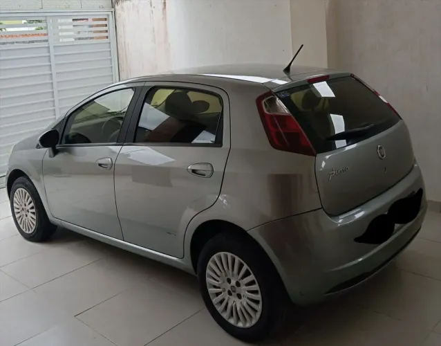 Fiat Punto Attractive 1.4 Fire Flex 8V 5P 2011