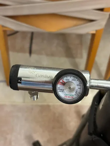 Oxigênio com carrinho