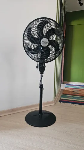 Ventilador de Coluna Mondial Turbo