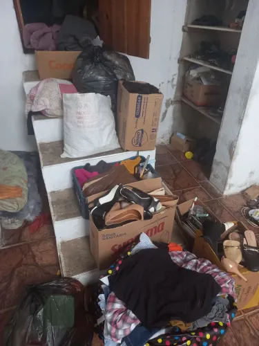 Lote com 400 peças variadas para Brechó