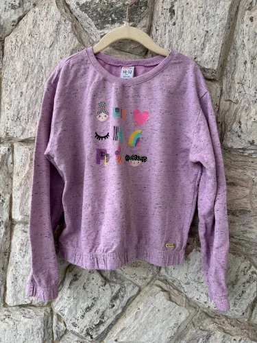 Blusa estilo casaquinho Alphabeto. Tamanho 10-12 anos.