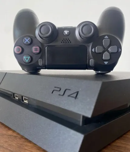 Playstation 4 1TB + Controle 