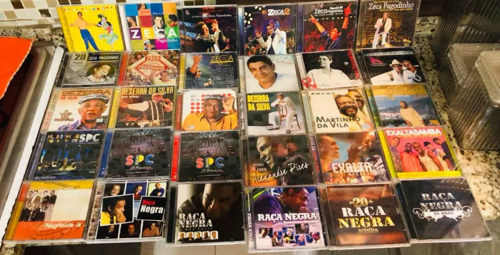 VENDO CDS ORIGINAIS TOP 20 CADA