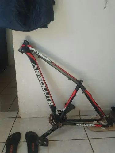 Vende-se quadro de Absolute aro 29
