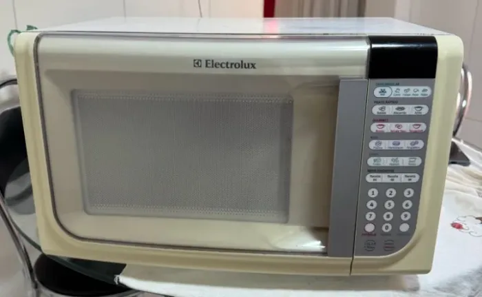Microondas eletrolux 31l 