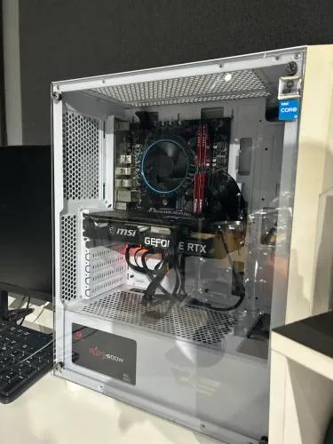 Pc Gamer i312100f + Rtx 3060 + 16 gb de ram