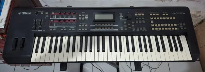 Yamaha moxf6 funcionando tudo 