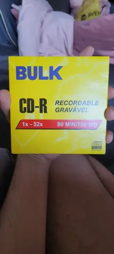 14 CDs virgens
