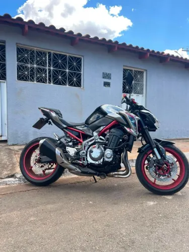 Z900