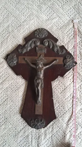 Crucifixo antigo