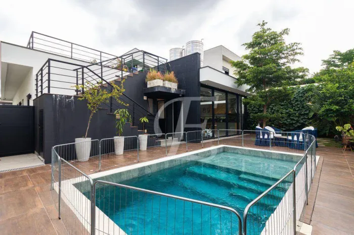Casa a venda e locação no Itahyê