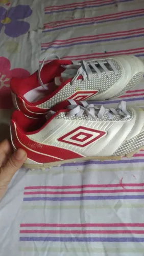 Chuteira society umbro Society flex point n 38