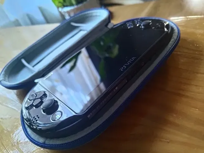 PlayStation Vita Slim 64gb