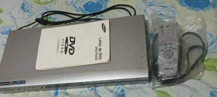 DVD Samsung DVD-P243N