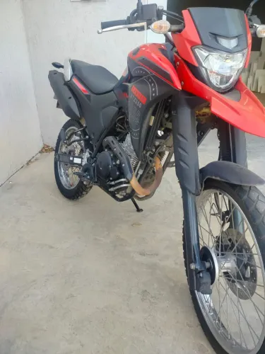 Lander 2023 único dono leia a descrição