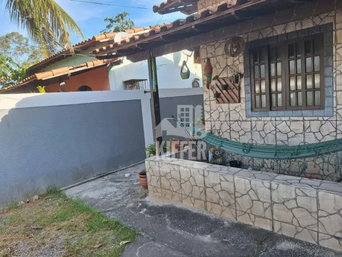 Casa com Piscina à Venda em Chácara de Inoã Maricá | 2 Quartos, Sol da Manhã, Frente Rua