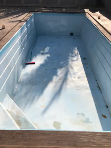 Reforma e pintura piscinas de fibra 
