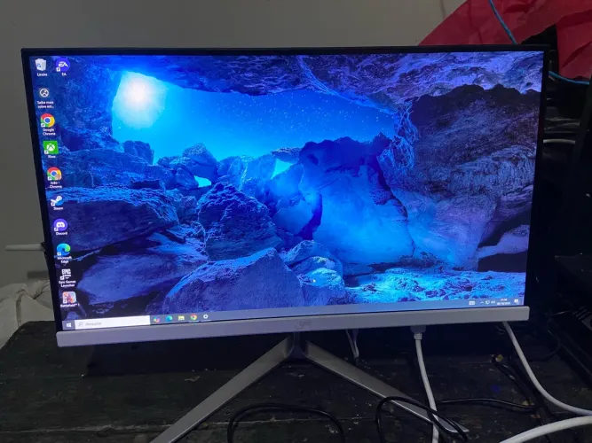 Monitor 100Hz