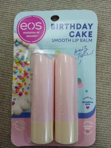 Conjunto com 2 hidratantes labiais EOS