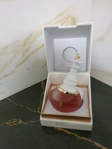 Perfume Queen Checkmate