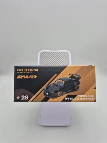 RWB 930 Stella Artois Almost Real 1:64