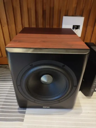 Som 2.1 Edifier S350DB: caixas de som com subwoofer, controle remoto e bluetooth