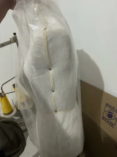 Busto de roupa 