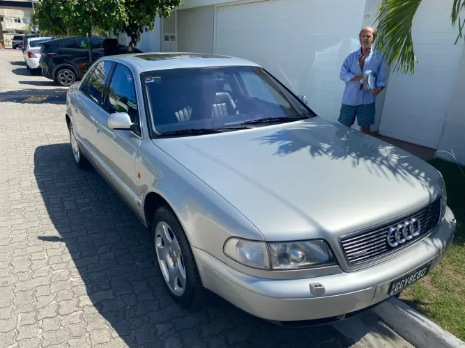 Audi A8 4.2 V8 32V Tiptronic 1995
