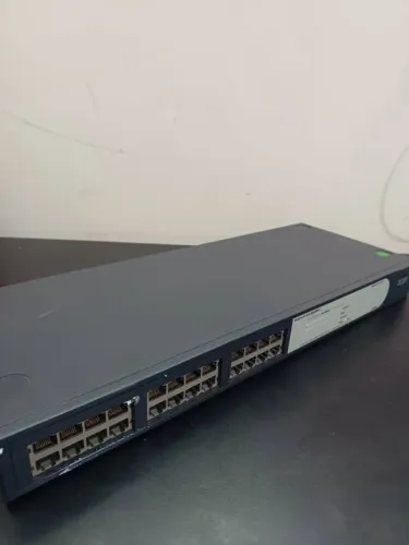 Switch de Rede 3Com 24 Portas Ethernet - Corporativo / Profissional