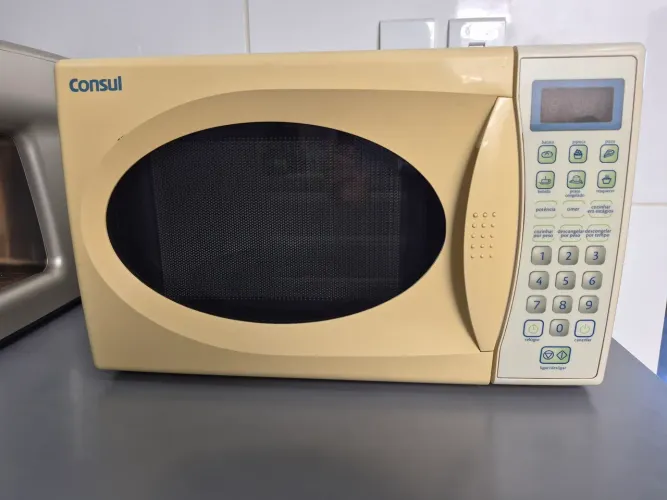Microondas Consul 18L
