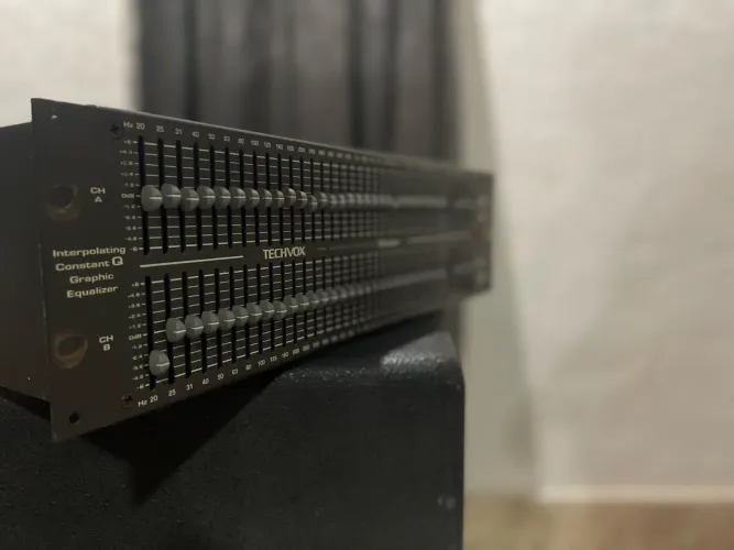 Equalizador profissional cíclotron TGE 2313xs 