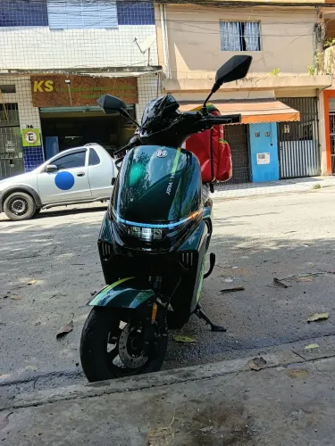 Moto eletrica/   para trabalhar ou passeio 