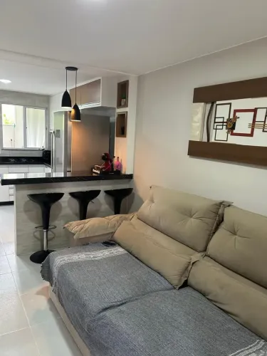 Vendo casa em condomínio - totalmente imdependente - com 2 quartos em Tinguá - Nova Iguaçu