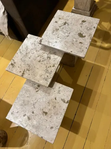 Conjunto Trio de Mesas Laterais/Apoio em Mármore Natural (Vintage)