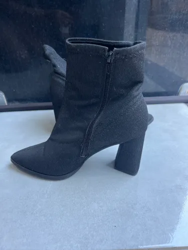 Vendo bota cano médio