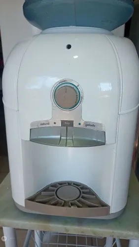 Gelágua Esmaltec de bancada 