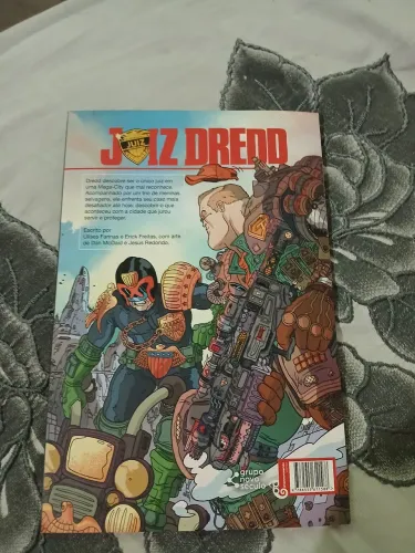 Coleção HQs Juiz Dredd (Mega-City Zero)