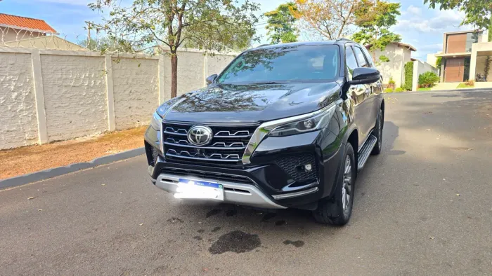 Toyota Hilux SW4 SRX 4X4 2.8 TDI 16V Dies. Aut. 2022