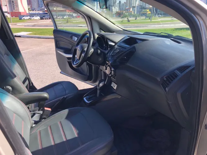 Volkswagen Voyage Trendline 1.6 T.flex 8V 4P 2018