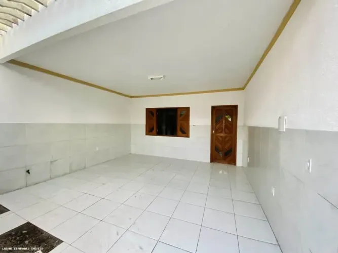 Casa com 4 quartos em Salesianos - Juazeiro do Norte - CE