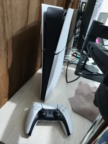PlayStation 5 (PS5) - 10 Meses de Uso - Impecável TROCO POR XBOX SERIES X