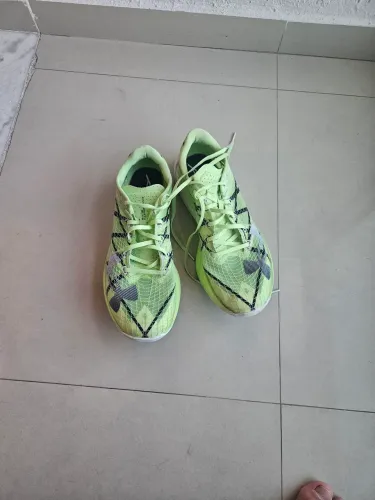 Tênis de Corrida Under Armour Velociti Elite 2